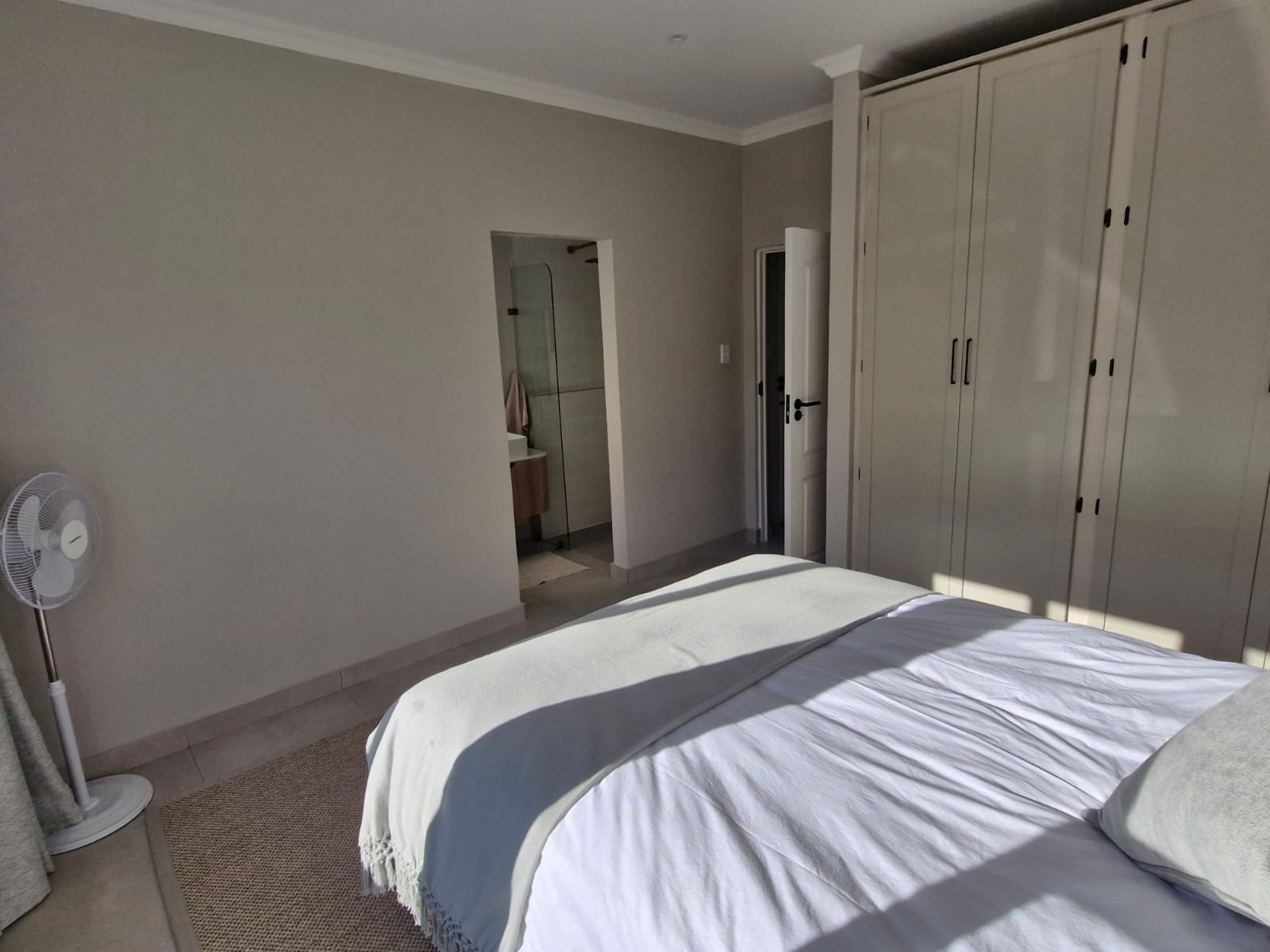 Bedroom with Ensuite Access — Tsitsikamma House