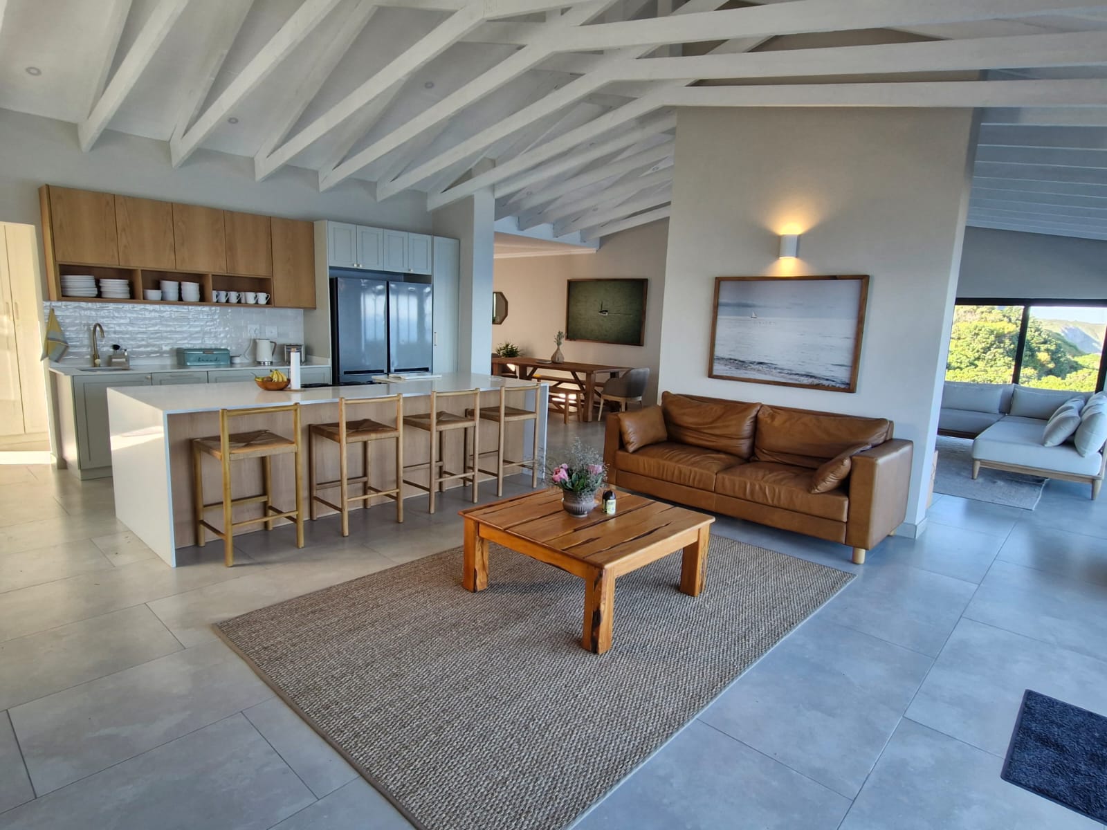Open-Plan Living & Kitchen — Tsitsikamma House